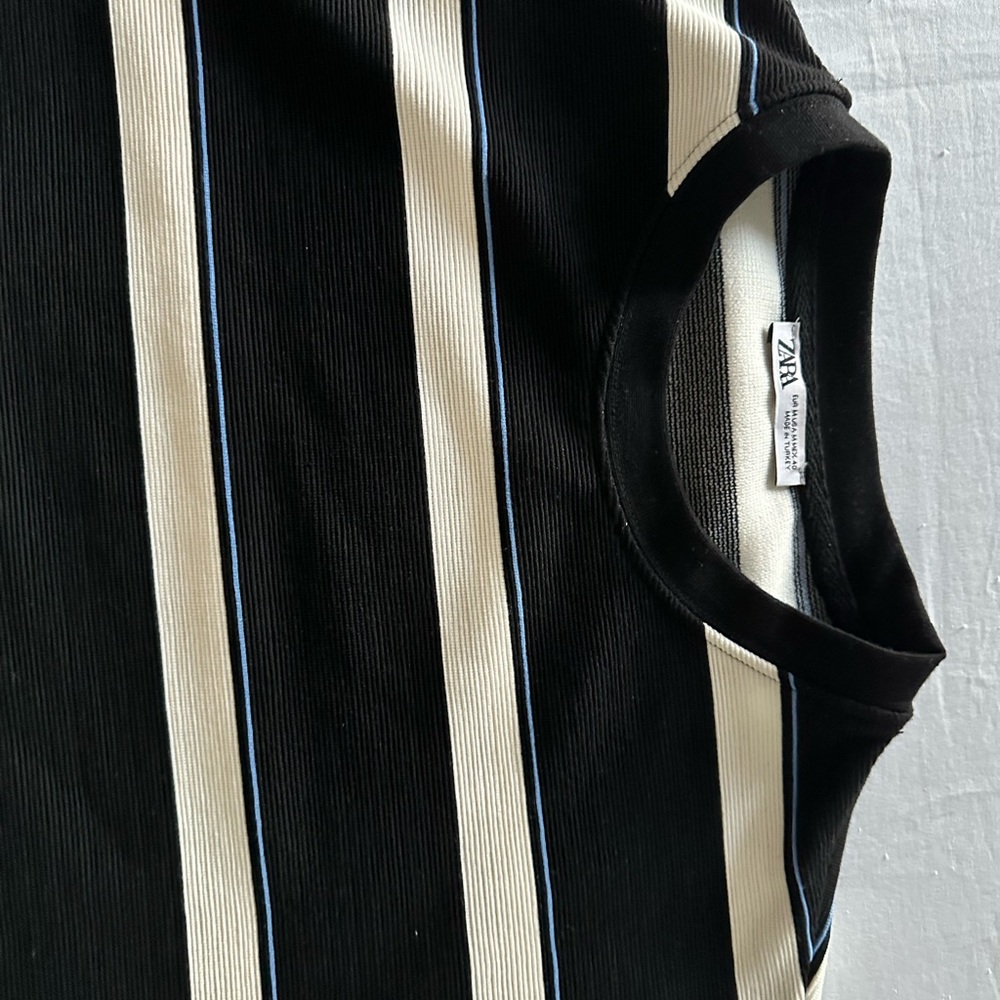Zara Short Sleeve Black and Cream Striped Tee - Picture 3 of 3